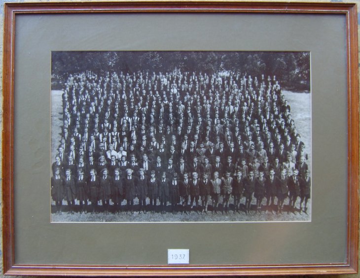 [1937-all-pupils.jpg]